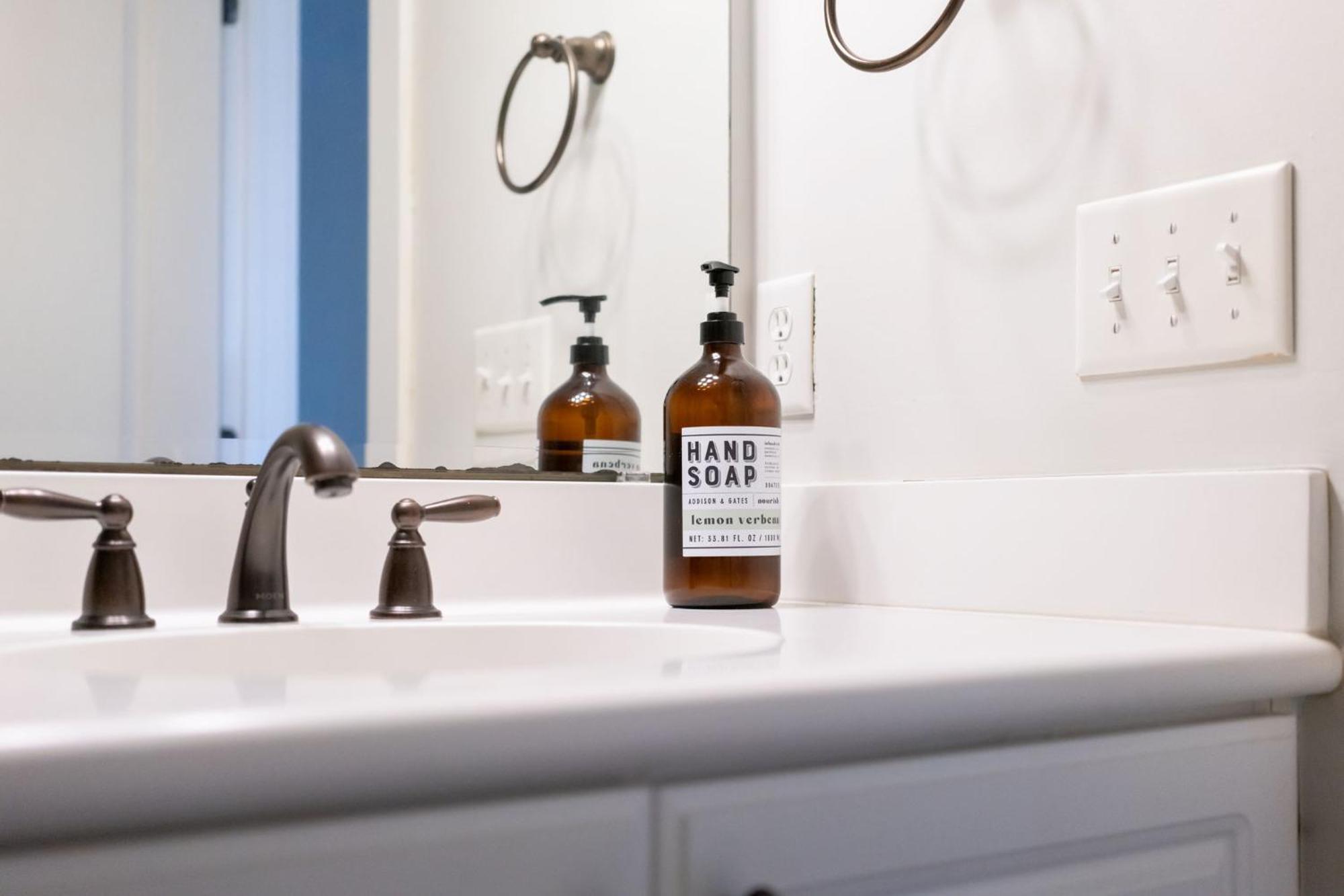 Downtown Wilmington Home ~ Pet Friendly Exteriör bild
