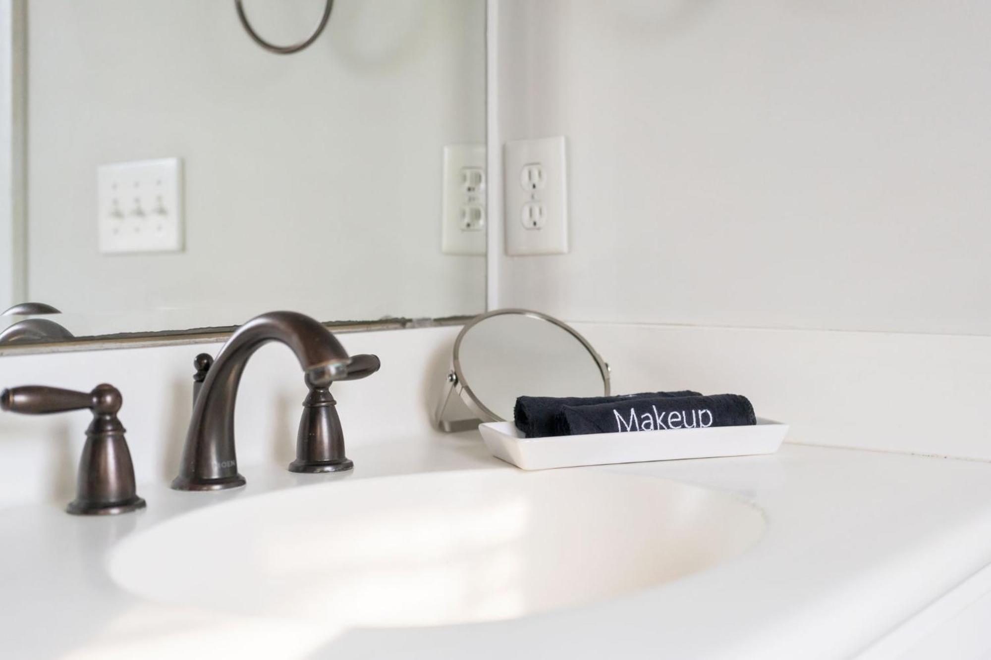 Downtown Wilmington Home ~ Pet Friendly Exteriör bild