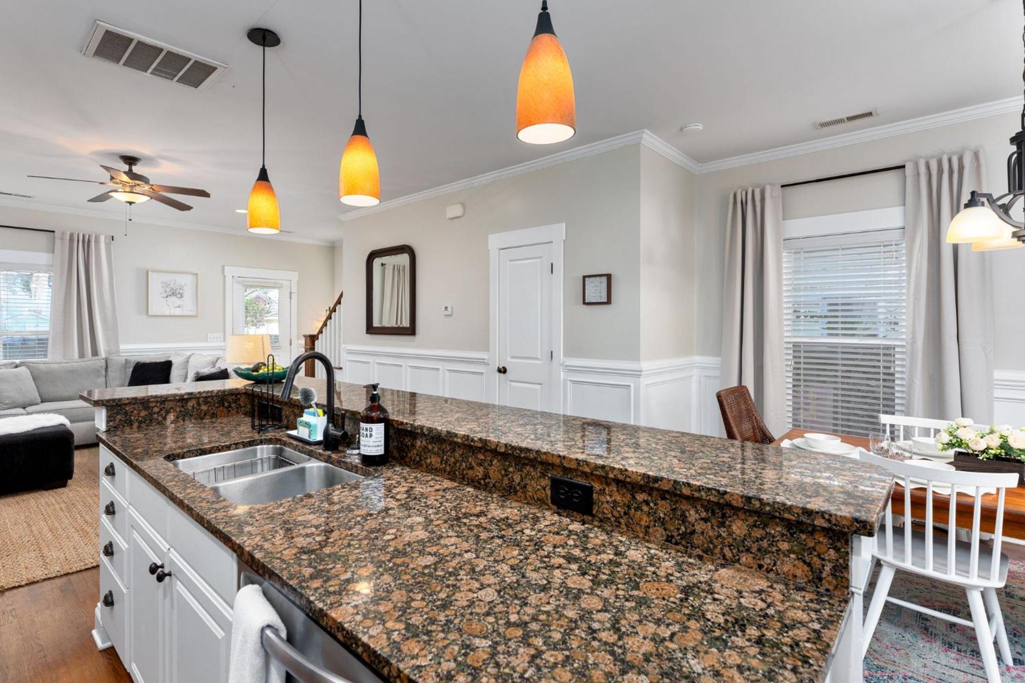 Downtown Wilmington Home ~ Pet Friendly Exteriör bild
